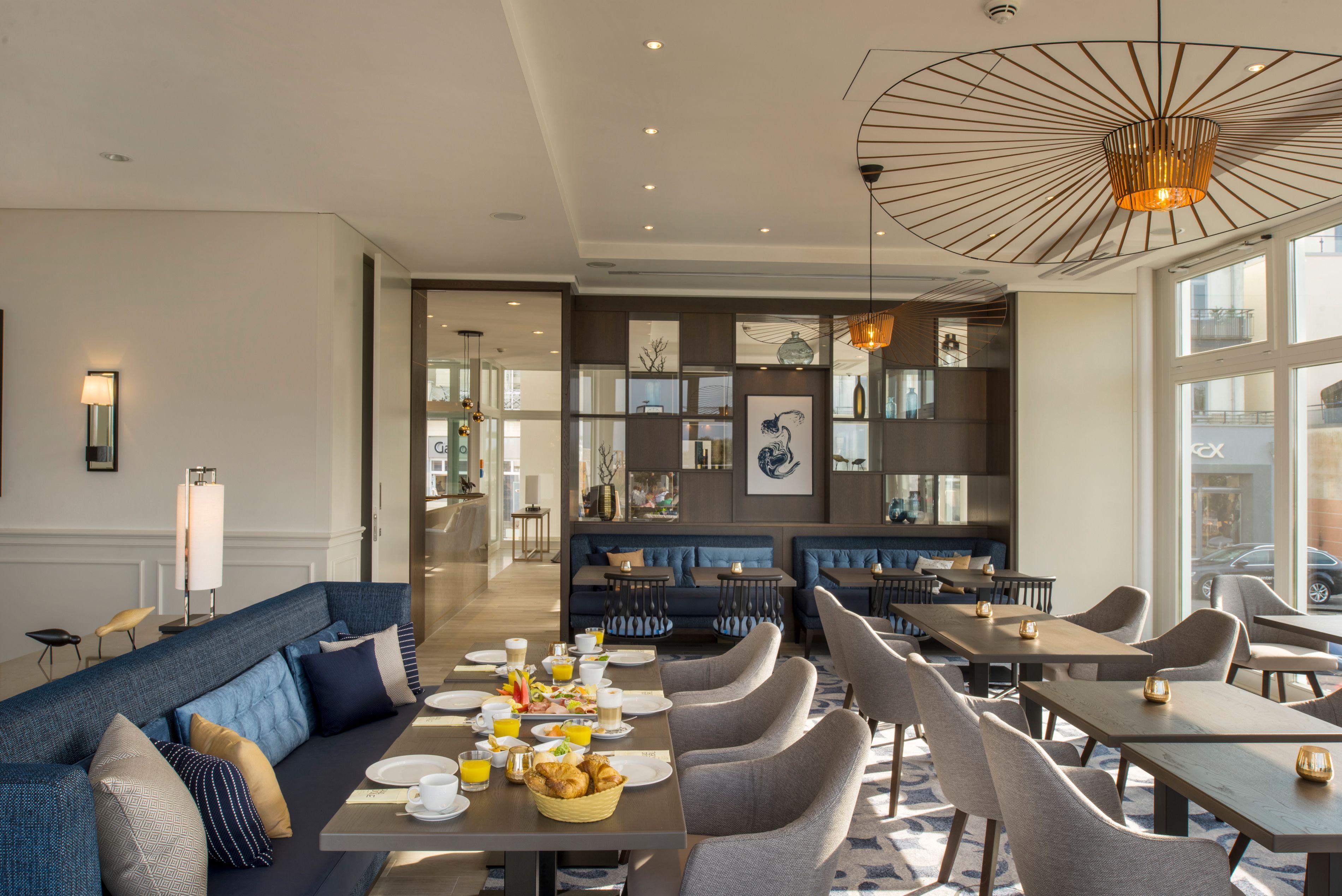 Hotel Am Leuchtturm 4*