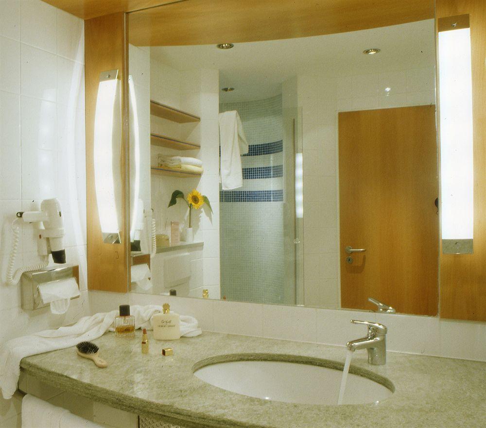 Hotel Am Leuchtturm 4*